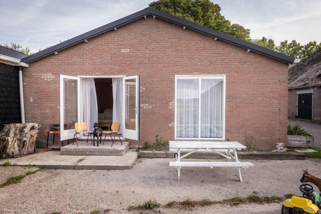 De Kaasmakerij - Ruim Vakantiehuisje Op Huize Blokland Hem Экстерьер фото